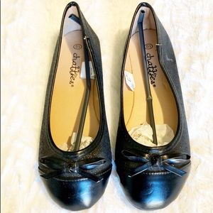 NWOT Black Sparkly Flats